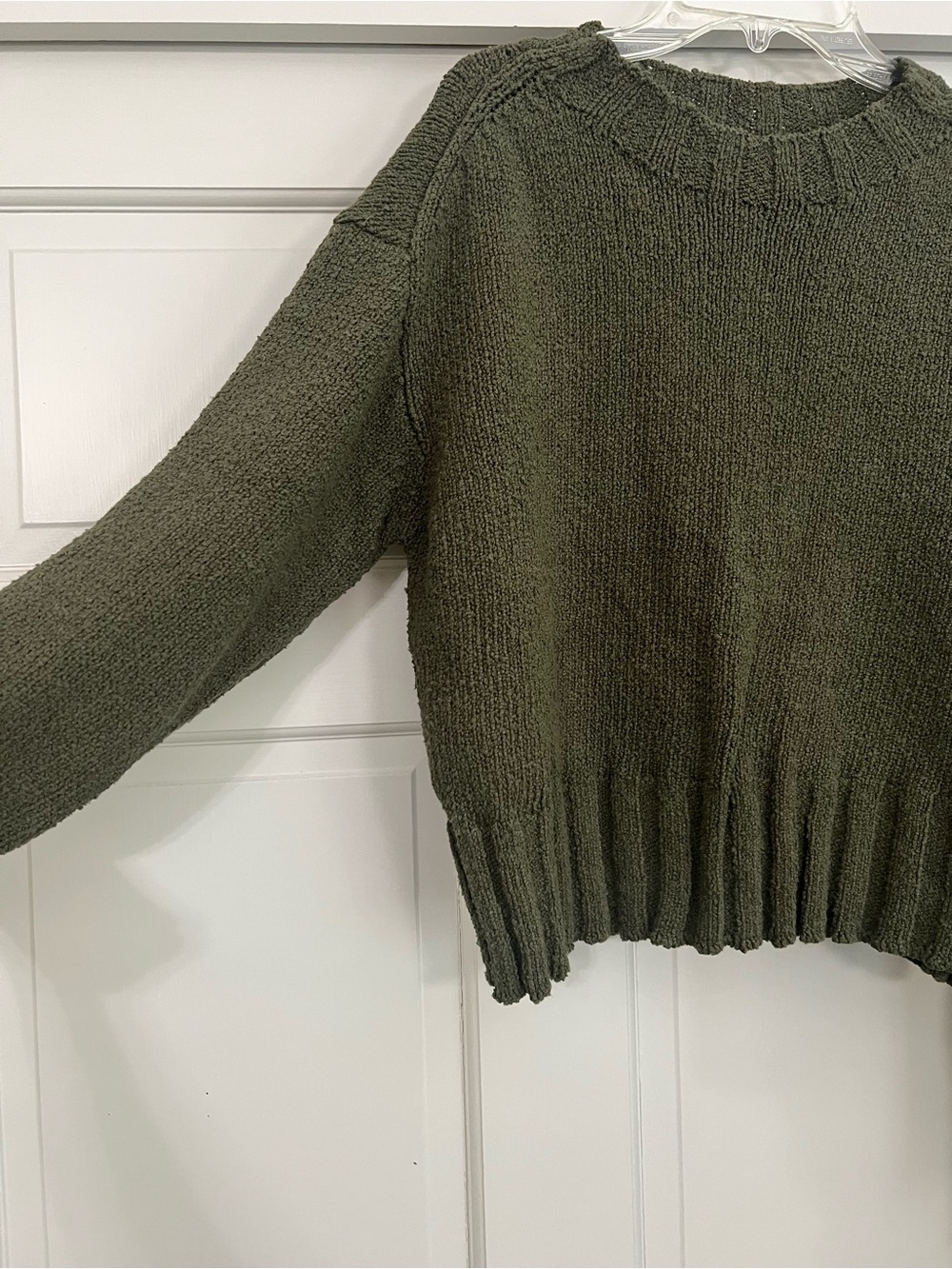 Like New J CREW Super Soft Olive Green Crewneck Sweater - Medium - Picture 5 of 11